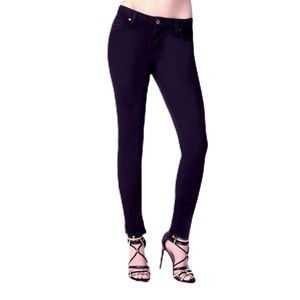 BEBE BLACK SKINNY JEANS